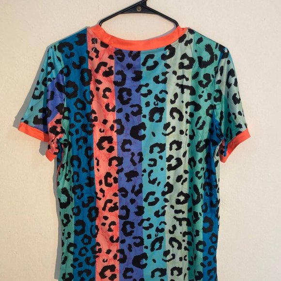 Tops - Multicolor Base Leopard T-shirt (US 12-14)L